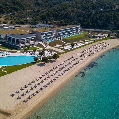 Ammoa Luxury Hotel & Spa Resort Nikiti  Exterior photo The resort's beach