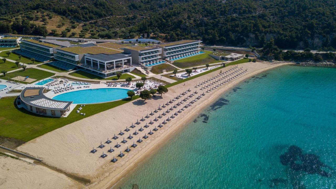 Ammoa Luxury Hotel & Spa Resort Nikiti  Exterior photo The resort's beach