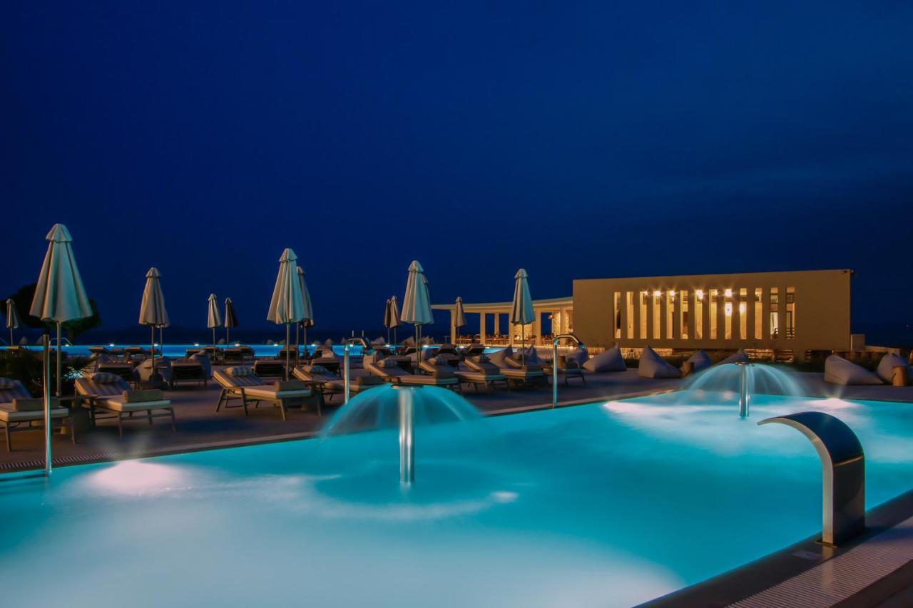 Ammoa Luxury Hotel & Spa Resort Nikiti  Exterior photo The swimming pool at the hotel