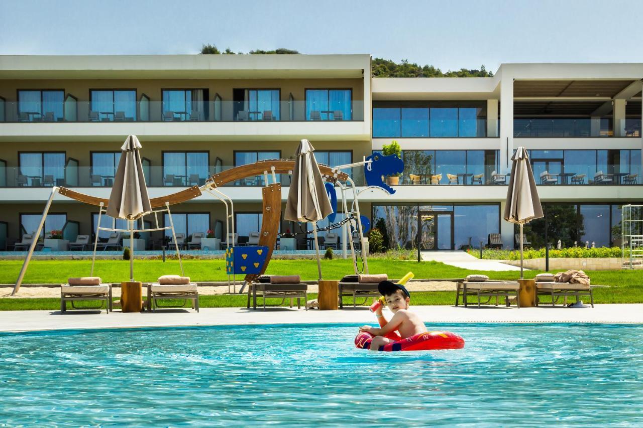Ammoa Luxury Hotel & Spa Resort Nikiti  Exterior photo The hotel's swimming pool