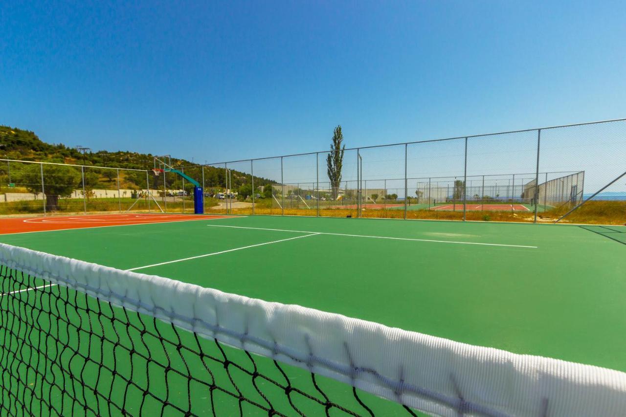 Ammoa Luxury Hotel & Spa Resort Nikiti  Exterior photo Tennis courts at the complex