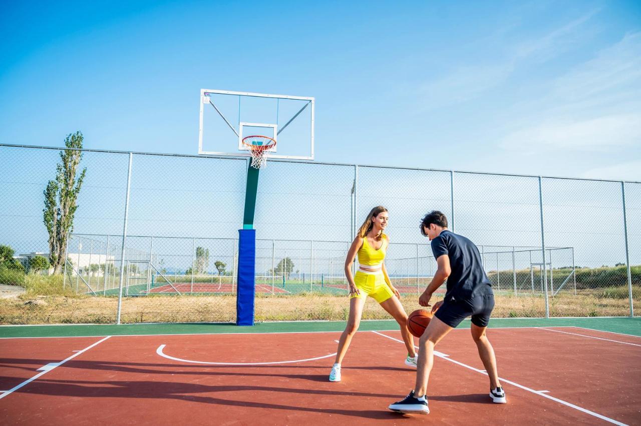 Ammoa Luxury Hotel & Spa Resort Nikiti  Exterior photo Basketball